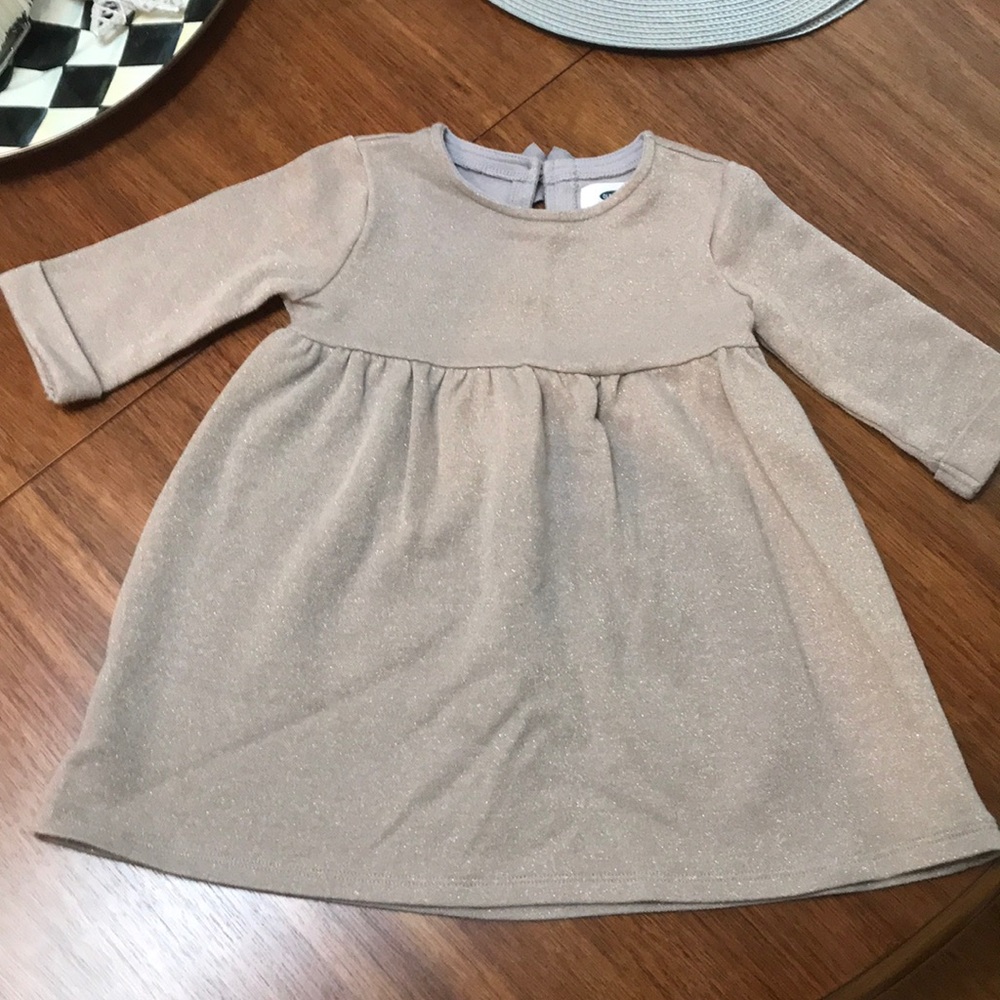 EUC Old Navy dress with gold sparkles